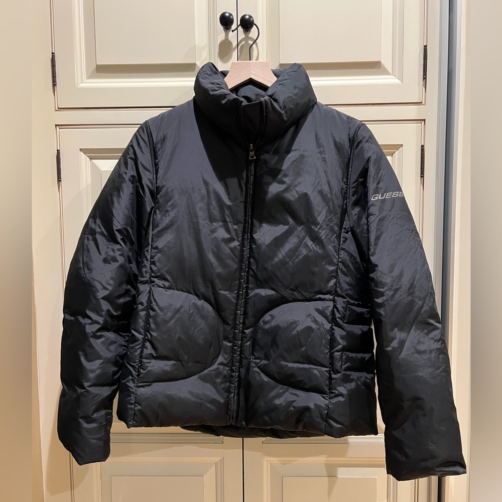 Vintage/Y2K Guess Puffer Jacket with Removable Sleeves